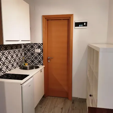 Split Studios Apartment *